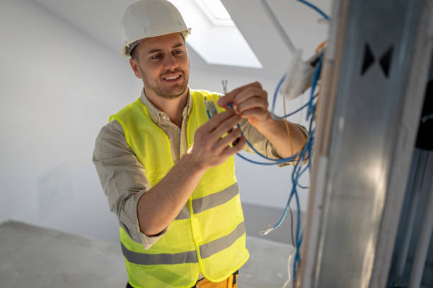Best Licensed Electrician  in Deerfield, IL